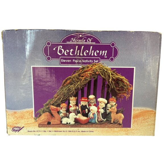 Vintage 90s Miracle of Bethlehem Hand-Painted Porcelain Nativity Set Wood Manger - Picture 1 of 11